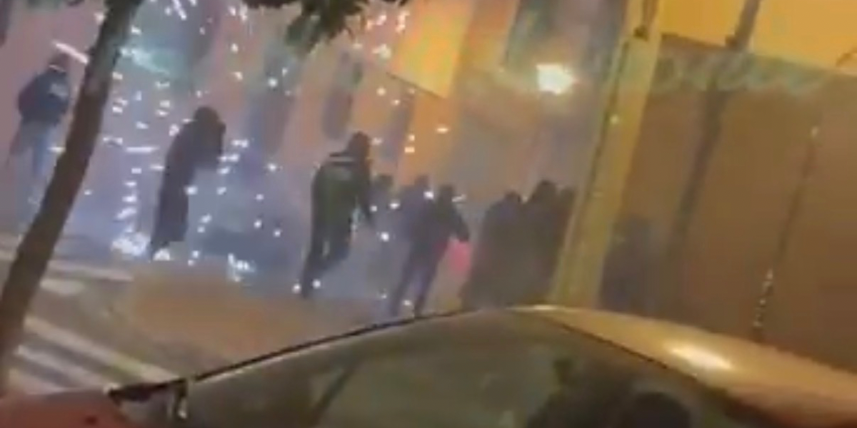 Batalla campal entre ultras de Betis y Sevilla