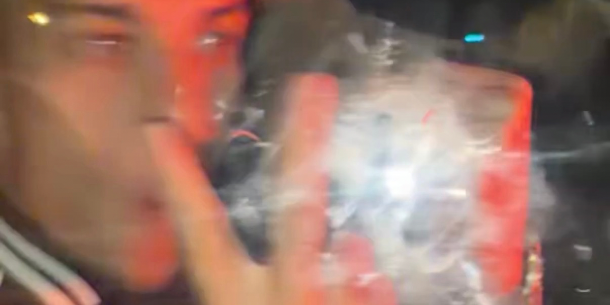 Antony, eufórico tras ganar el derbi