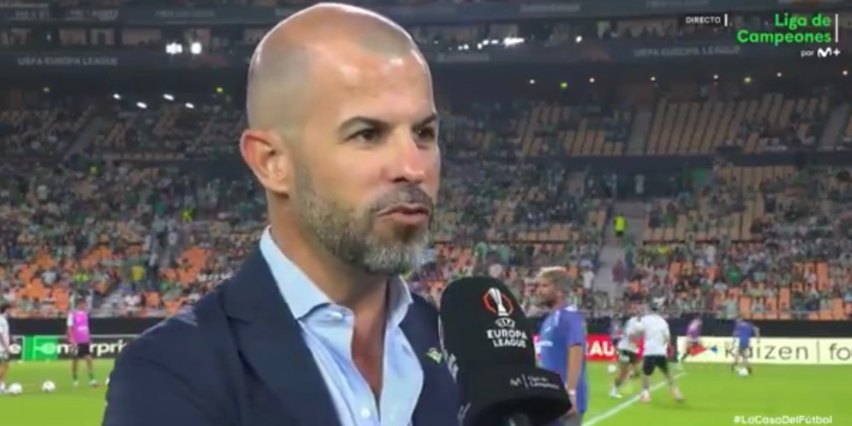 Manu Fajardo analizando el mercado del Betis