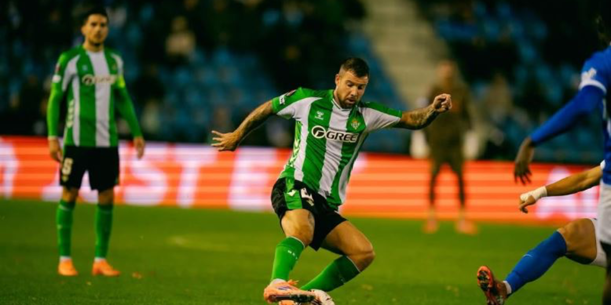 Ruibal en un partido con el Betis