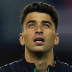 Marc Roca antes de un partido con el Betis