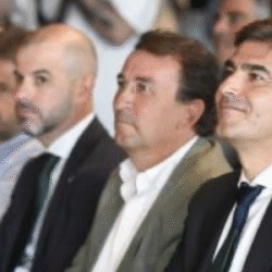 La directiva del Betis en una presentación