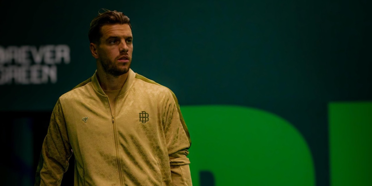 Lo Celso llegando a La Cartuja