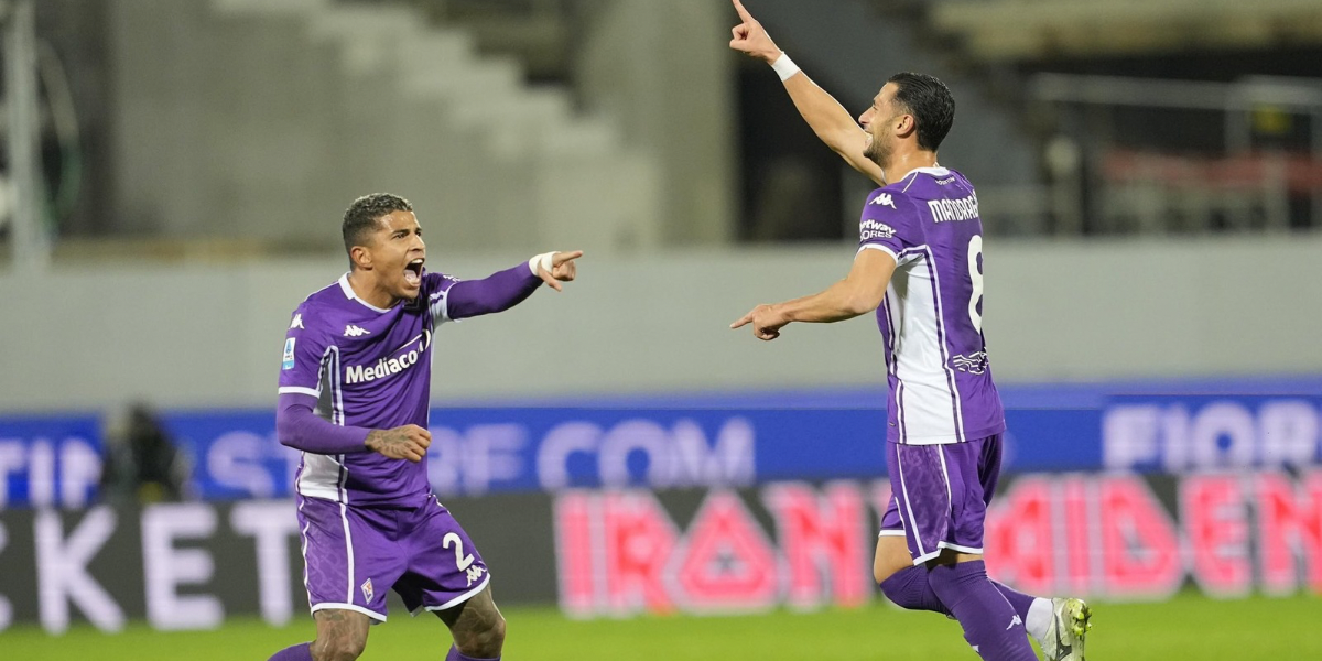 Mandragora celebrando la última victoria del la Fiorentina