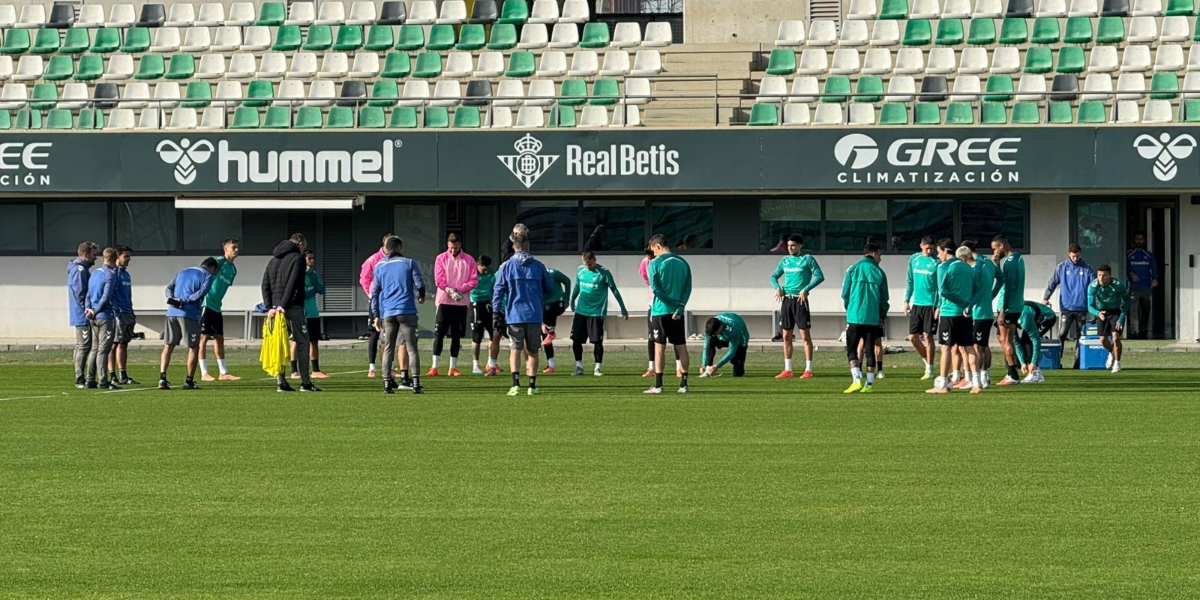 Malas noticias con Amrabat en la previa del viaje a Zagreb