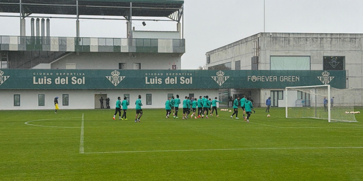 Dos nuevas bajas en el Betis en la sesión previa a la Copa