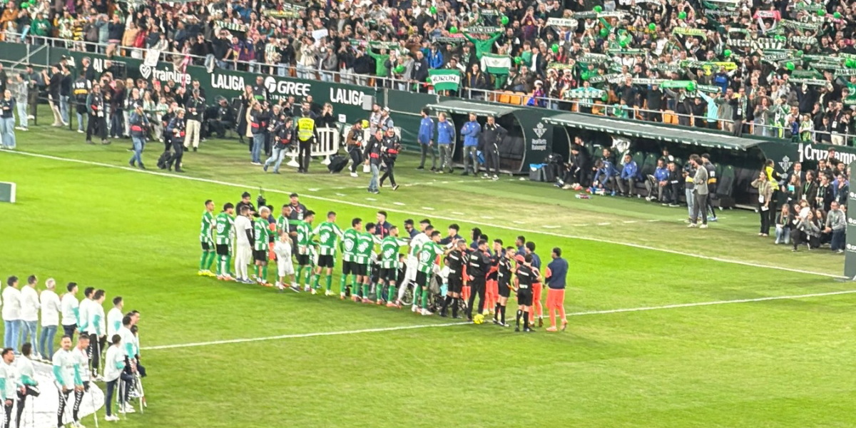 El Betis, en la previa de un partido en La Cartuja