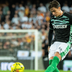 Valentín Gómez en el Valencia-Betis