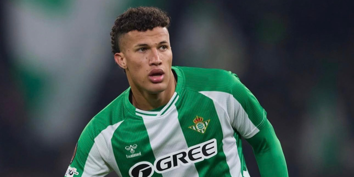 Nelson Deossa en un partido del Betis 