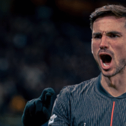 Fabián celebra un gol con el PSG