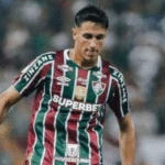 Facundo Bernal durante un partido con Fluminense