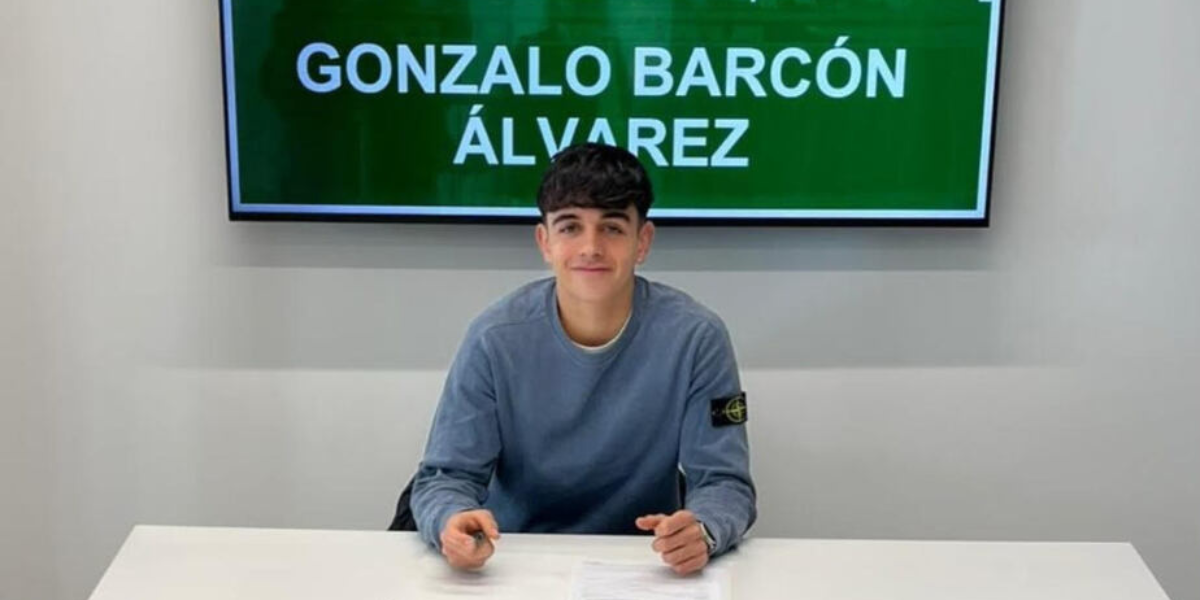 Presentación de Barcón como jugador del Betis