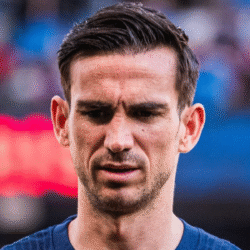 Fabián durante un partido con el PSG