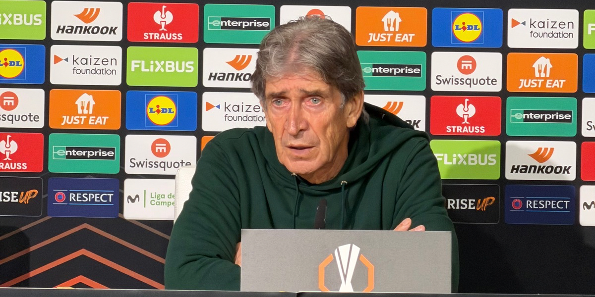 Rueda de prensa de Pellegrini tras vencer al Feyenoord