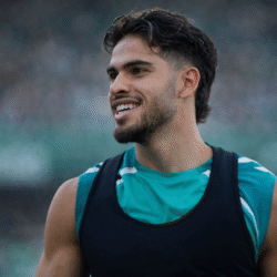 Abde durante un entrenamiento con el Betis