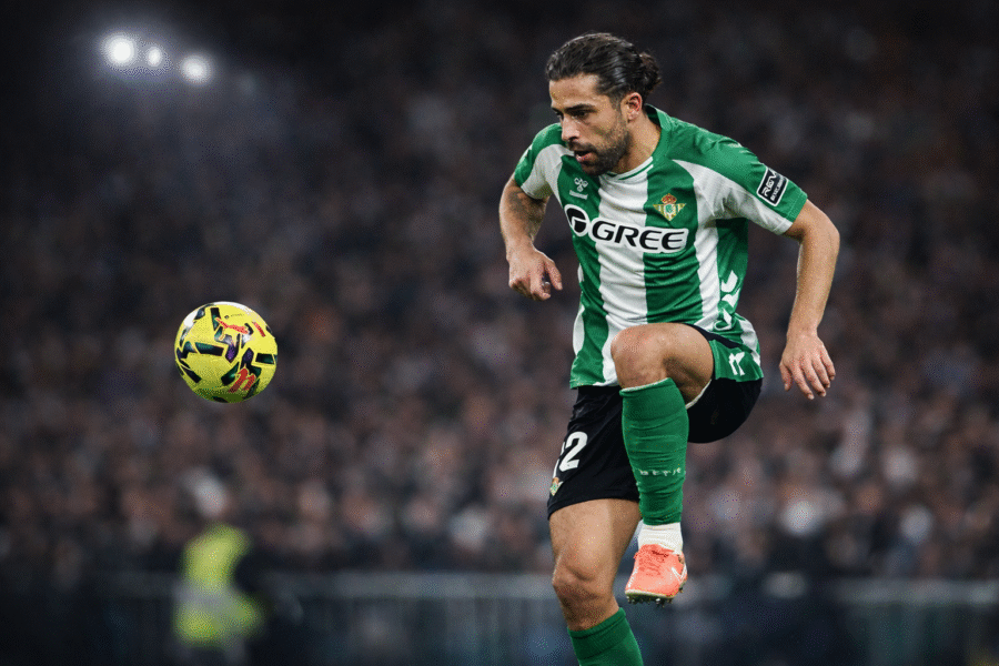 Ricardo Rodríguez en un partido del Betis