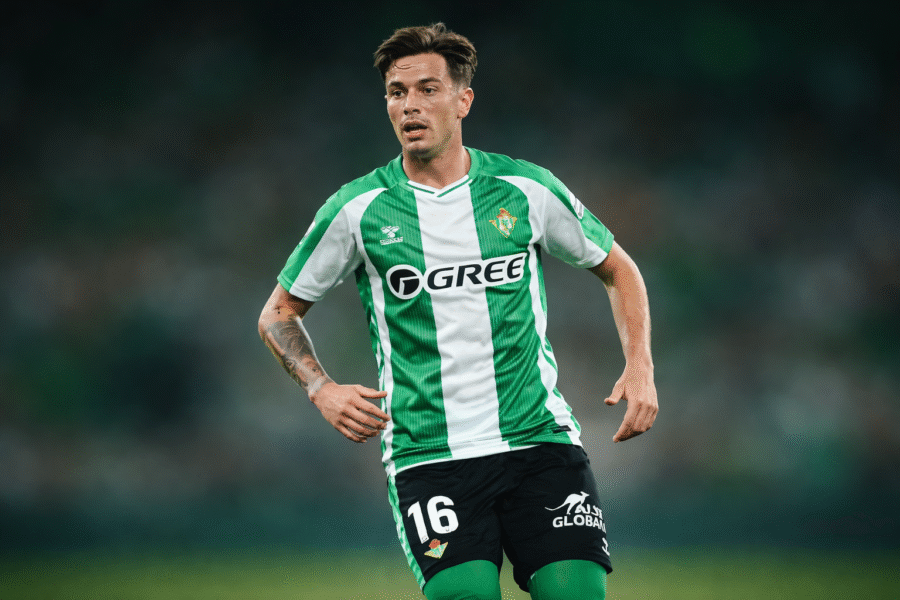 Valentín Gómez, durante un partido con el Betis