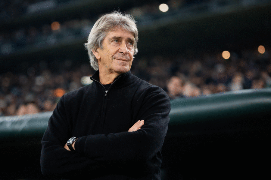 Pellegrini durante un partido del Betis