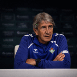 Manuel Pellegrini en la rueda de prensa previa al derbi