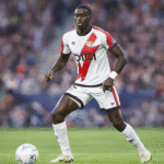 Nobel Mendy durante un partido con el Rayo