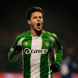 Riquelme, celebrando un gol con el Betis