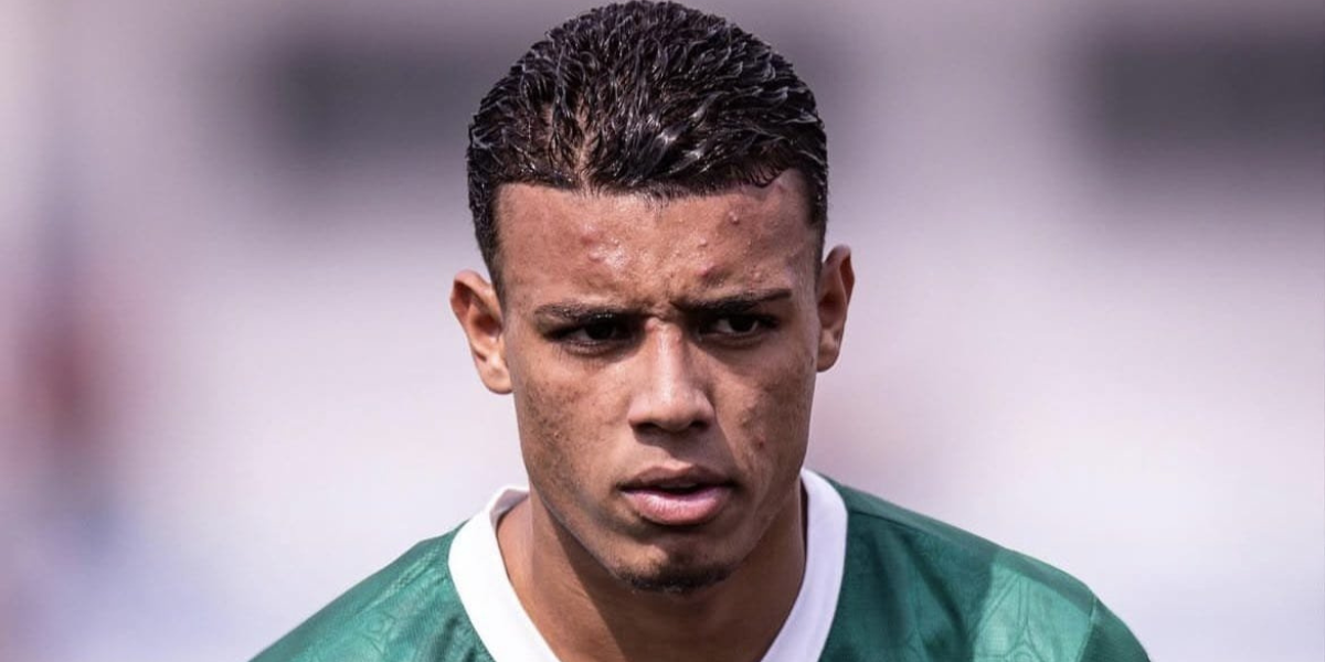 Robson antes de un partido con Palmeiras