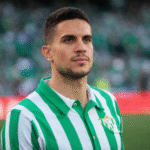 Bartra en la previa de un partido del Betis