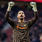 Valles celebra la victoria del Betis ante el Atleti