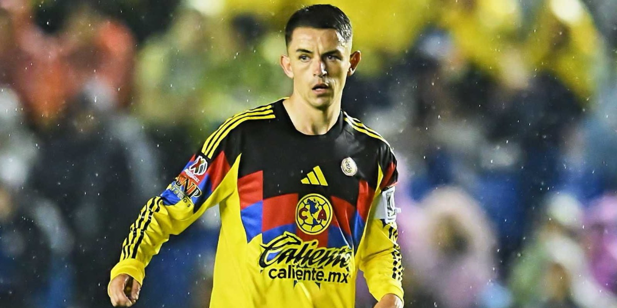 Fidalgo durante un partido con América