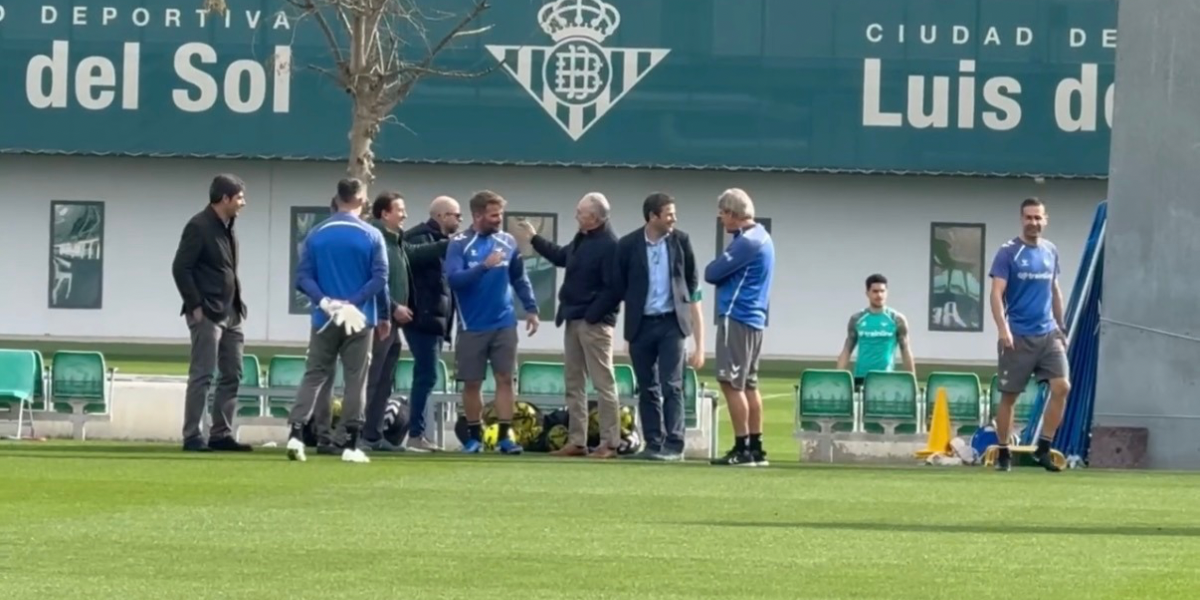 Entrenamiento del Betis antes del derbi