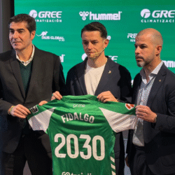 Presentación de Fidalgo como jugador del Betis