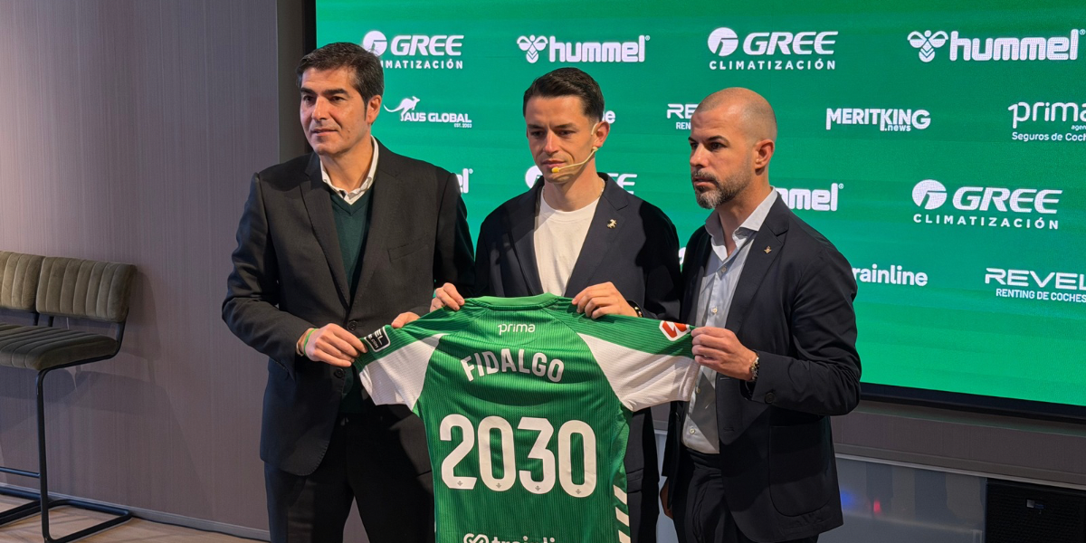 Presentación de Fidalgo como jugador del Betis 