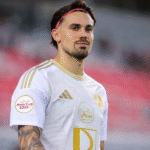 Rodri durante un partido en Qatar