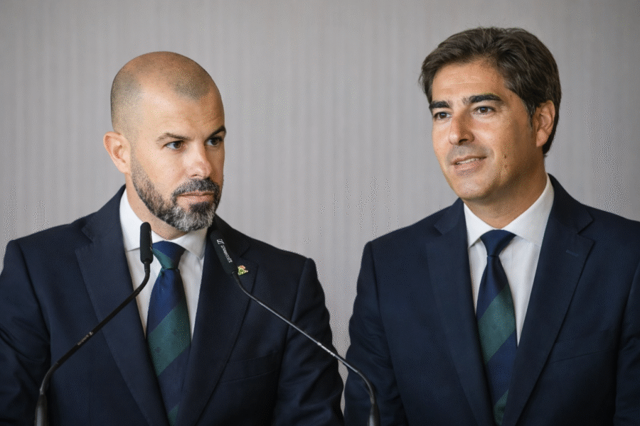 Haro y Fajardo en una presentación del Betis