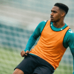 Junior en un entrenamiento del Betis