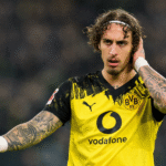 Fabio Silva en un partido con el Dortmund