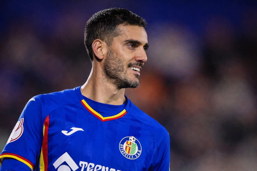 Juanmi durante un partido con el Getafe