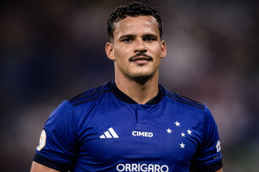 Kaiki Bruno durante un partido con Cruzeiro