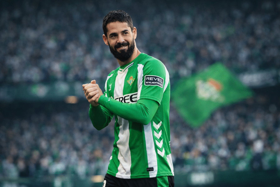 Isco Alarcón en su reaparición con el Betis