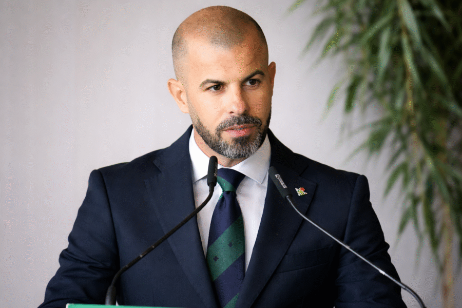 Manu Fajardo durante una presentación en el Betis
