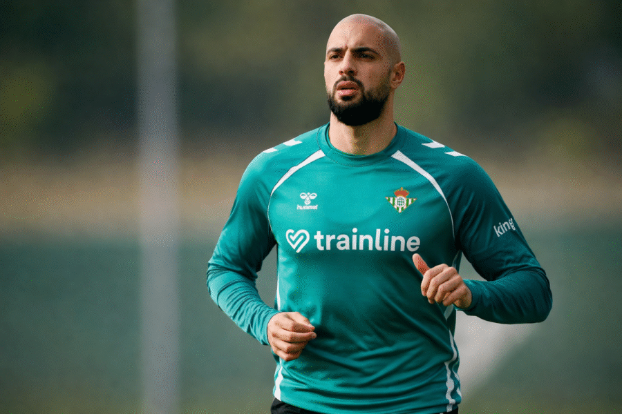 Amrabat entrenando de nuevo con el Betis