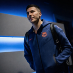 Bardghji antes de un partido del Barcelona