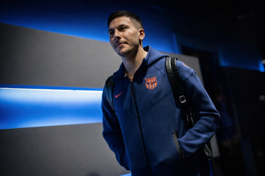 Bardghji antes de un partido del Barcelona