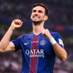 Fabián celebrando un gol con el PSG