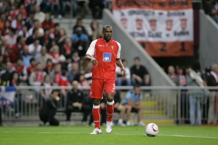 Paulao durante su etapa en el Braga