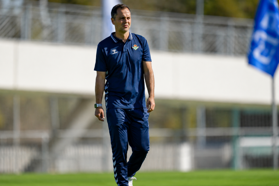 Dani fragoso, entrenador del Betis Deportivo