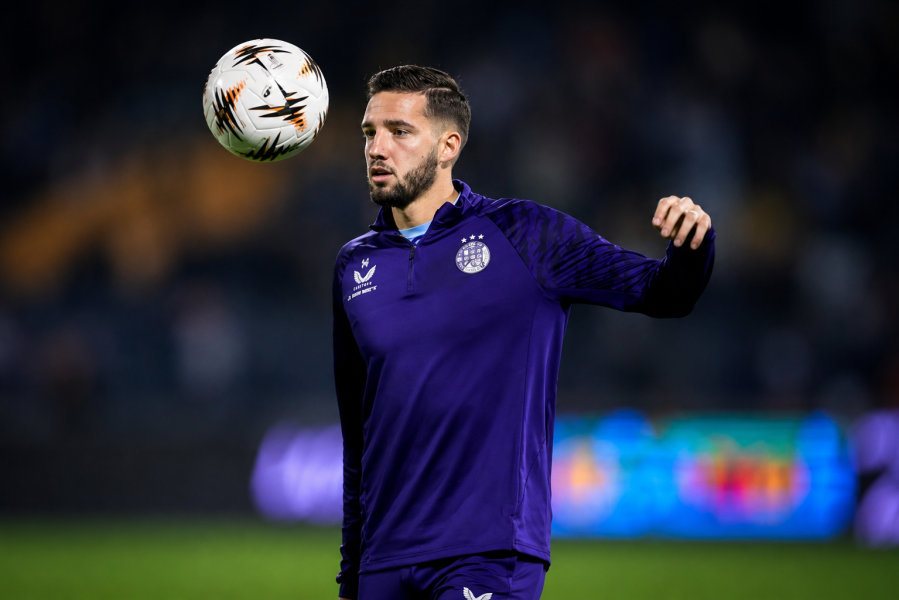 Marko Soldo durante un calentamiento con el Zagreb