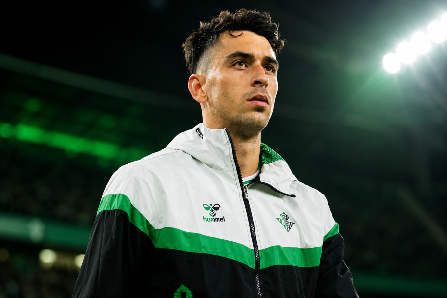 Marc Roca antes de un partido con el Betis