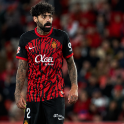 Samu Costa durante un encuentro con el Mallorca