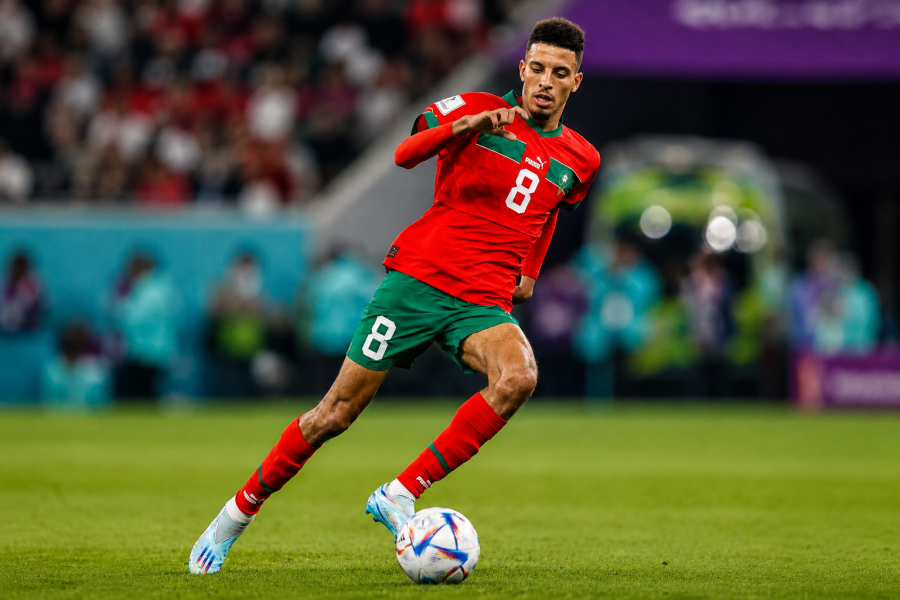 Ounahi durante un partido con Marruecos